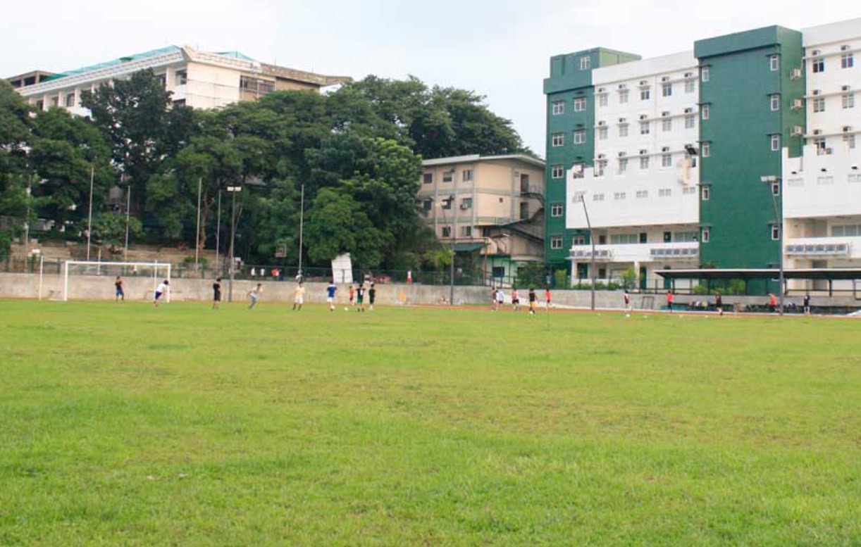 This university turned its sports oval into a farm, rooftop into a